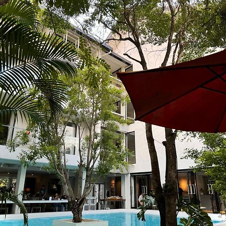 Hotel Por Daowadung Chiang Mai Exterior foto